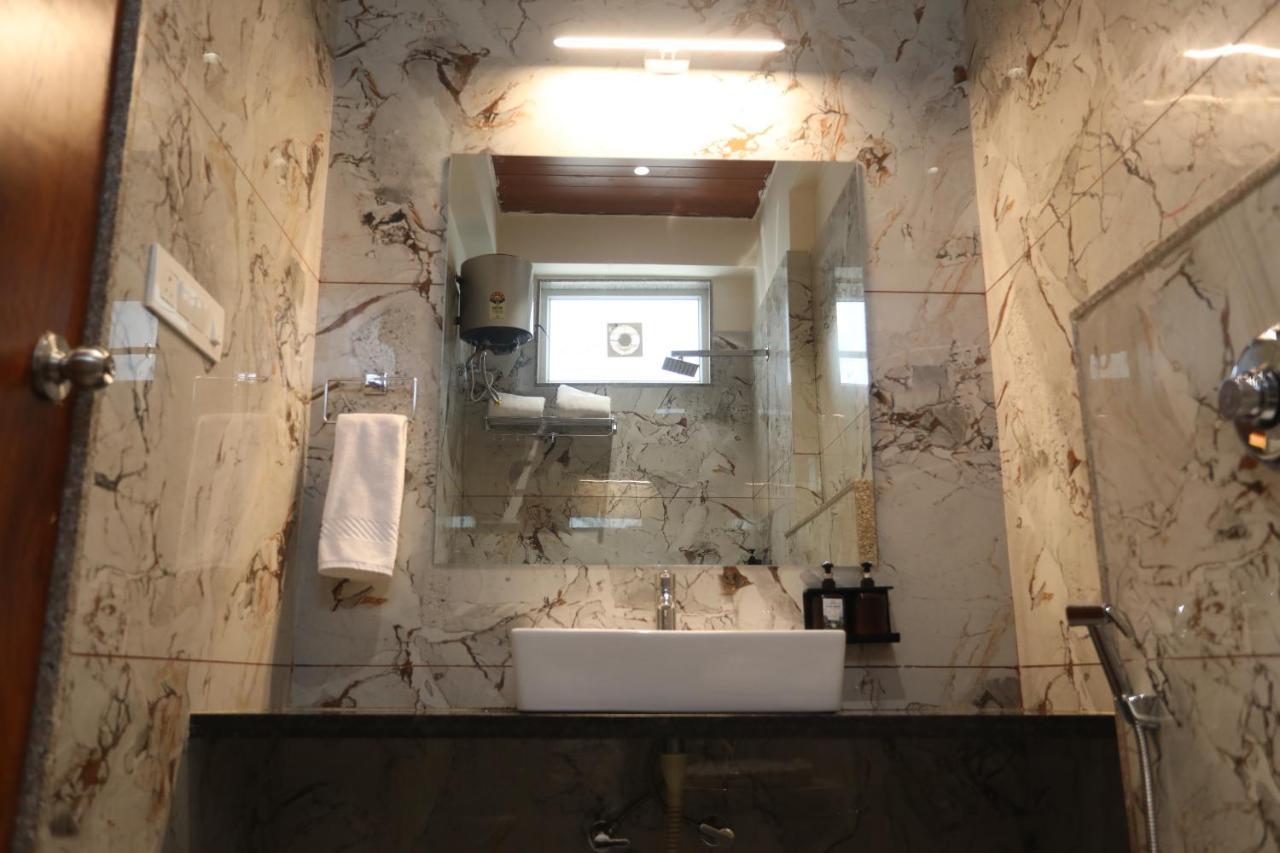 Chandan Kasturi Resort Dariawad ภายนอก รูปภาพ